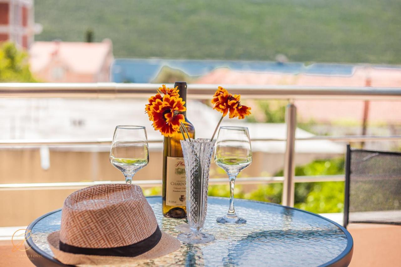 Apartments Ruzmarin Herceg Novi Buitenkant foto