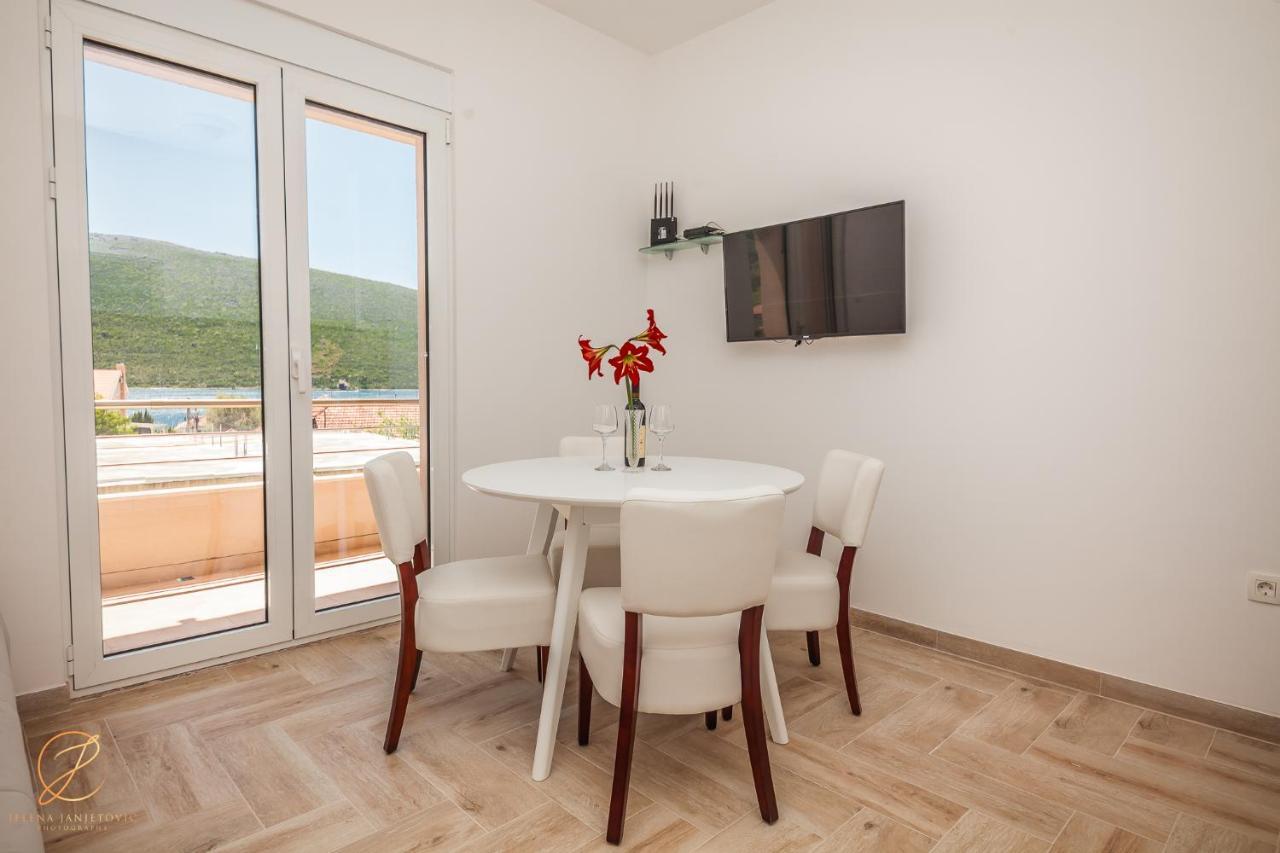 Apartments Ruzmarin Herceg Novi Buitenkant foto